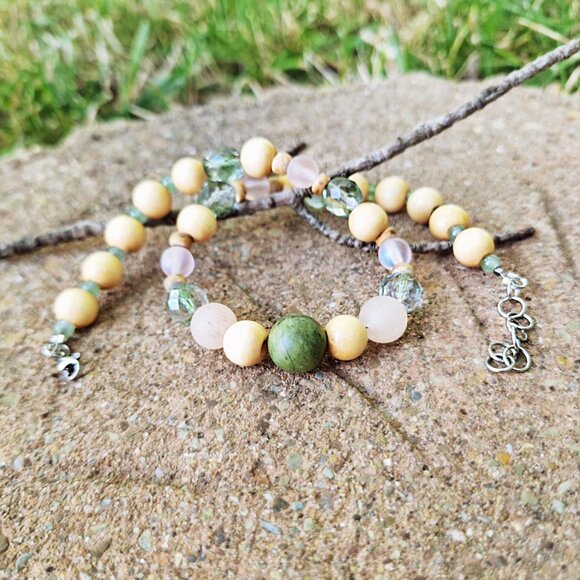 Unique Jade & Wood Bead Choker | Chunky Boho Necklace | Granola Girl Necklace - Picture 5 of 8